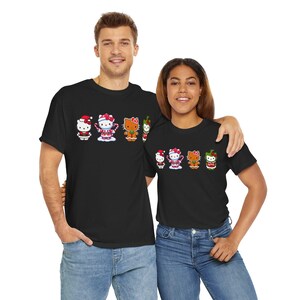 Camiseta navideña de Hello Kitty / Camiseta de Papá Noel, pan de jengibre, Grinch y bastón de caramelo imagen 11
