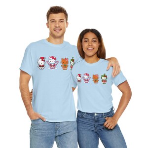 Camiseta navideña de Hello Kitty / Camiseta de Papá Noel, pan de jengibre, Grinch y bastón de caramelo imagen 13