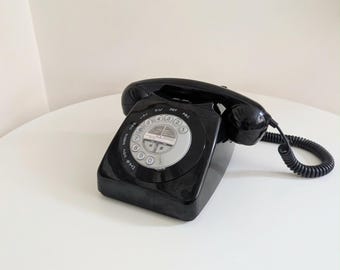 Vintage GPO 746 Push-Button Phone: Black Retro Landline, 70s Style