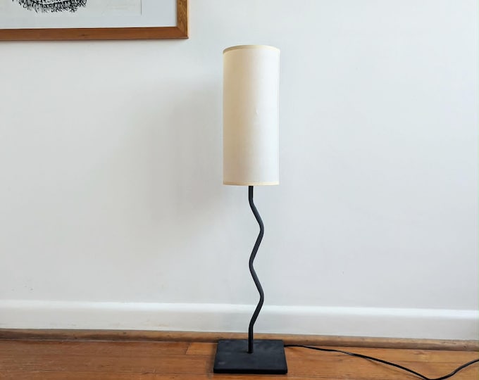Vintage Late 70s 80s Memphis Style Squiggle Lamp – Postmodern Wavy Black Wrought Iron base Table Lamp Butter Yellow Shade Pickup