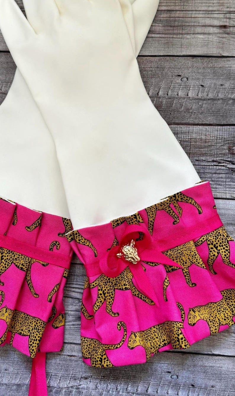 Latex Free Dish Gloves, Reusable Rubber Cleaning Gloves, Pink Leopard Print image 4