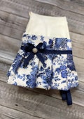 Eco-friendly, latex free, reusable dish gloves, Elegant Blue Flower Design, Thoughtfully Wrapped for a Memorable Gift