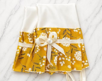 Reusable latex-free rubber dishwashing gloves! A groovy mustard Yellow with Delightful Flower Design