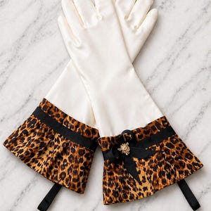 Eco-friendly, latex free, hypoallergenic reusable dish gloves, conveniently gift wrap, and fast shipping