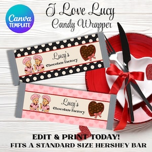 Puede incluir: Dos envoltorios de caramelos con el texto "I Love Lucy Candy Wrapper". Uno es negro con lunares blancos, el otro rosa con corazones. Ambos envoltorios tienen el texto "Lucy's Chocolate Factory" y un diseño de chocolate en forma de corazón.