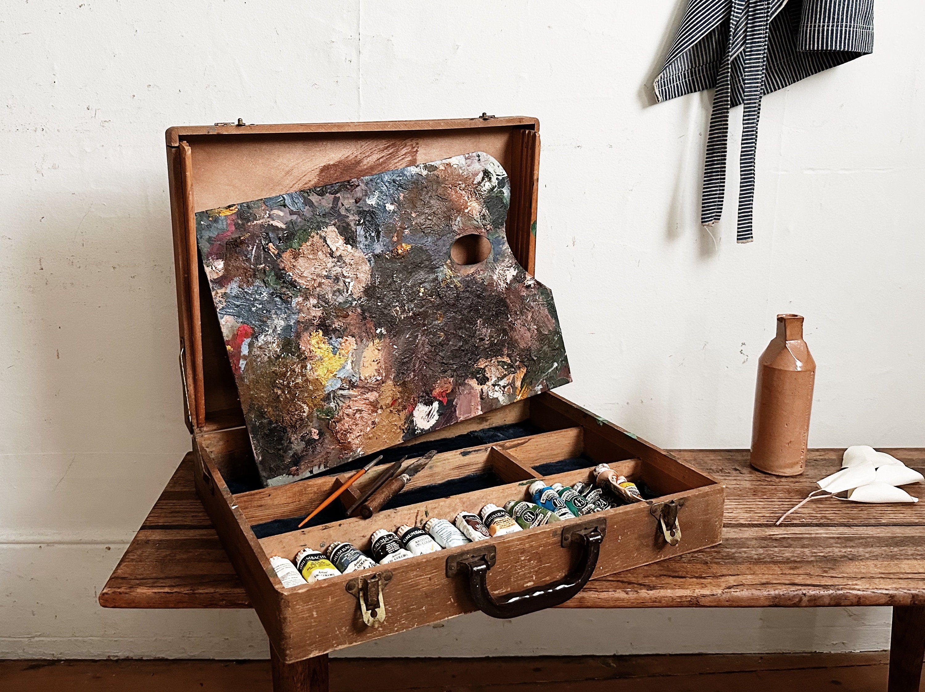 Compact Travel Paint Easel Box Carry Case Portable Watercolour