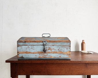 antique trunk vintage tool box storage immigrant's travel case rustic farmhouse decor