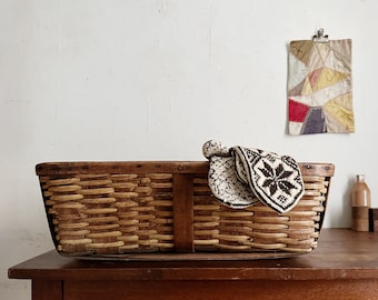 Antique English Fishing Creel Wicker Basket Cottage Décor Kitchen