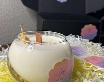 Botanical Candle: Handmade Soy Wax Candle with Wooden Wick