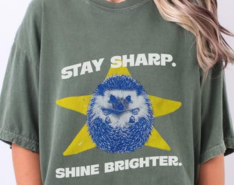 T-shirt hérisson Stay Sharp Shine plus lumineux, joli t-shirt graphique rétro avec étoiles, chemise animal motivant