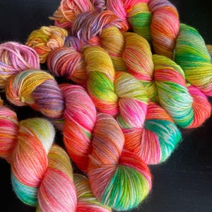 Icepop multicoloured DK 100% Superwash Merino Wool 100g, rainbow yarn, hand dyed yarn