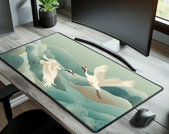 Alfombrilla de escritorio japonesa con diseño de grullas y olas, alfombrilla de ratón con arte Ukiyo-e, ilustración en verde salvia y marfil.