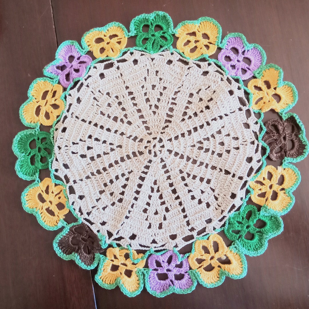 Lot of 17 Assorted Crochet Doilies, Roses, Dogs - Etsy