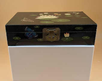 蝶が描かれた大きな中国/日本の漆器箱 - Etsy 日本