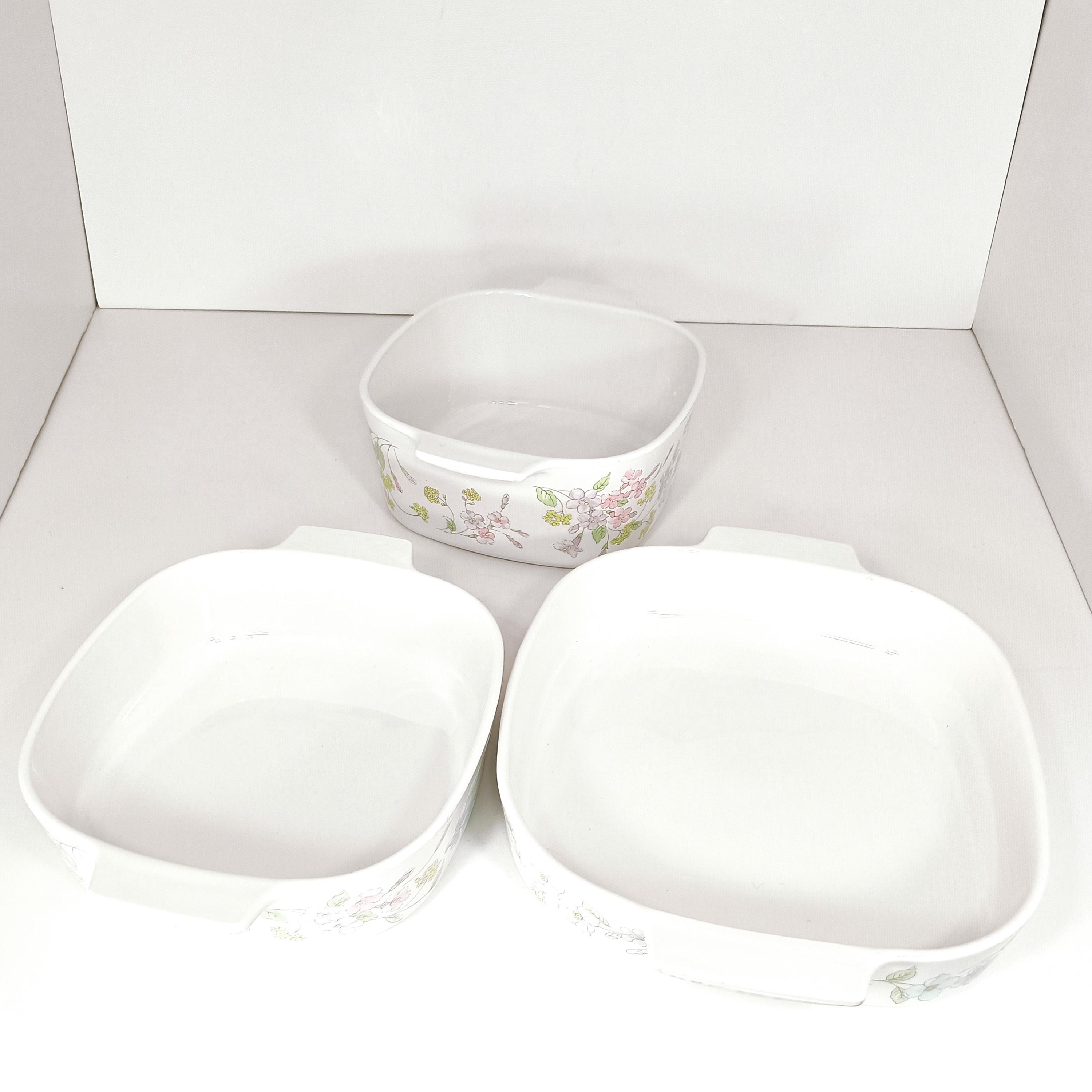 Corningware Casseroles: 