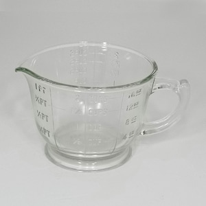 Pitcher 2 Cup Measure Clear Glass Measuring Cup Raised Standard Measurement Marks Antique Mixing Measure Cup Handle Pour Spout Pedestal Base