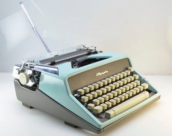 1962 Olympia SM7 Typewriter Beautiful Turquoise Aqua Color, RARE Techno/Robot Font, Serviced in Superb Working and Cosmetic Condition, Case