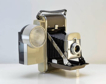 Vintage 1950s Polaroid 80A Highlander Bellows Camera with Accessory Flash Unit NICE