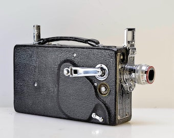 Vintage 1930's Cine Kodak Model B 16mm Movie Camera with Case, Excellent Condition, FAULTY Film Door