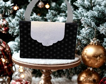 Mini-Purse Lip Balm Holder