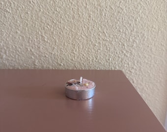 Självvård och självkärleksmeditation ritual värmeljus