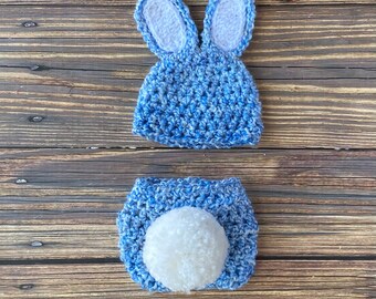 Bunny hat and diaper cover w/tail, many colors available, you pick body and ear color.  Ships in 1-3 business days