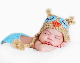 Newborn Owl Hat Photography Prop earflap baby beanie Oatmeal w Sleepy eyes. Sizes nb, 1-3mos, 3-6mos, 6-12mos.  More eye colors available.