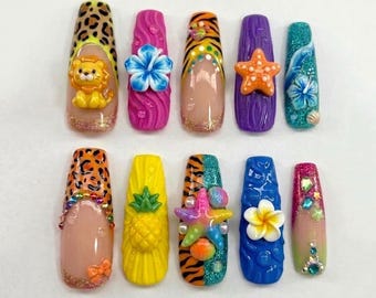 Presse Tropical Paradise faite à la main sur les ongles | Étoile de mer, ananas et hibiscus | Ongles colorés pour les vacances d'été