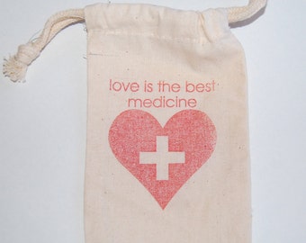 Love is the Best Medicine / Wedding Favor Bag/First Aid Red Cross / Set of 60