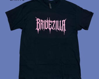 Camiseta rosa estilo punk rock para novias