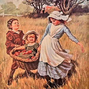 Könnte beinhalten: Eine Vintage-Illustration zeigt drei Kinder auf einem Feld. Ein Kind trägt einen Korb voller roter Äpfel. Die anderen beiden Kinder tragen Hauben und Kleider. Die Szene spielt auf einem Feld mit hohem Gras und einem Baum im Hintergrund.