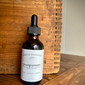 Postpartale Tinktur | NORA, Herzgespann, Kamille & Melisse | Organische kleine Chargenkräuterextraktion