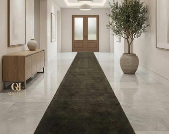 Alfombra de pasillo moderna de lana tejida a mano en color verde oliva oscuro