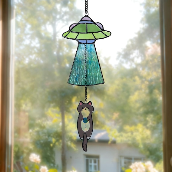 Christmas Cat UFO Suncatcher, Stained Glass Alien Spaceship Ornament, Funny Cat Lover Gift, Holiday Window Hanging, Handmade Glass Art