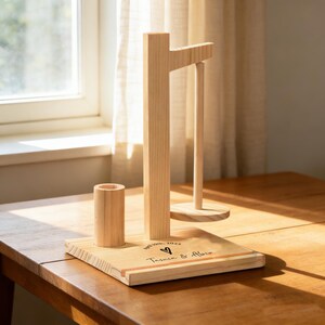 Personalized Magnetic Yarn Holder Stand, Spinning Yarn Organizer, Wooden Crochet & Knitting Tool, Gift for Yarn Lovers