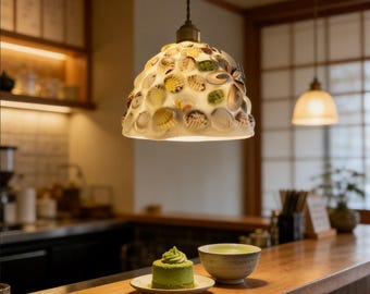 Artistic Shell Pendant Light Brass Hanging Lamp Decorative Ceiling Light for Dining Room Cafe