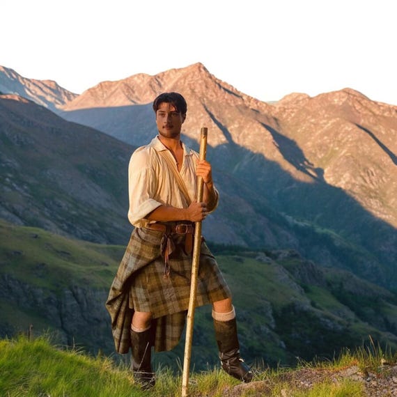 Men's handmade 8-Yard Outlander Tartan Kilt: Scottish Highland Wool Kilt