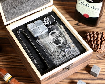 Personalisiertes Whiskyglas-Set: Geschenk mit Gravur und Holzkiste