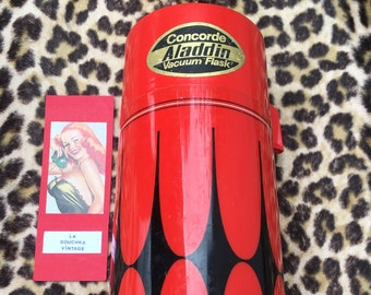 Aladdin 1950er Jahre Vakuum Flask THERMOS FLASCHE mit TASSE ~ Weihnachten Rot & Schwarz ~ Atomic / Space Age Vintage Design ~ Made in England ~ 32 fl.oz