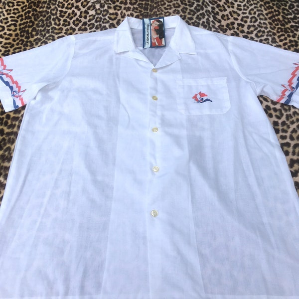 French 1980s Men Summer Leisure Casual SHIRT ~ White & WINDSURF PRINT ~ Beach / Surf / Pool / Leisure ~ Made in France ~ Unique Vintage ~M/L