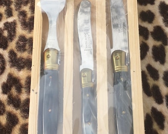 French LAGUIOLE 1970s CHEESE SET~ Knives & Fork ~ Tempered Steel ~Bee Signature ~ Breakfast/Cheese Board ~Made in France~ New/Unused Vintage