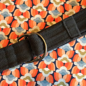 French 1970s Unisex Women Men Army Safari Military Inspired Belt - Adjustable with D Ring Metal Buckle - Navy Blue Colour - New