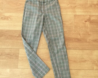 French 1980s Women Vintage High Waisted Tapered Pleated Pants - Flat Front & Glen Plaid Checked Print - Made in France - New - XS - W:26