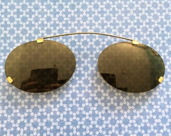 French Vintage Woman Clip-On Lenses Sunglasses - Green Lenses & Gold Frame - Made in France - New