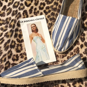 French 1960s Women ESPADRILLES SANDALS FLATS~ Blue & White Stripes ~ Denim Cotton ~ Rubber Soles ~ Made in France ~ New : Unworn Vintage ~ 8