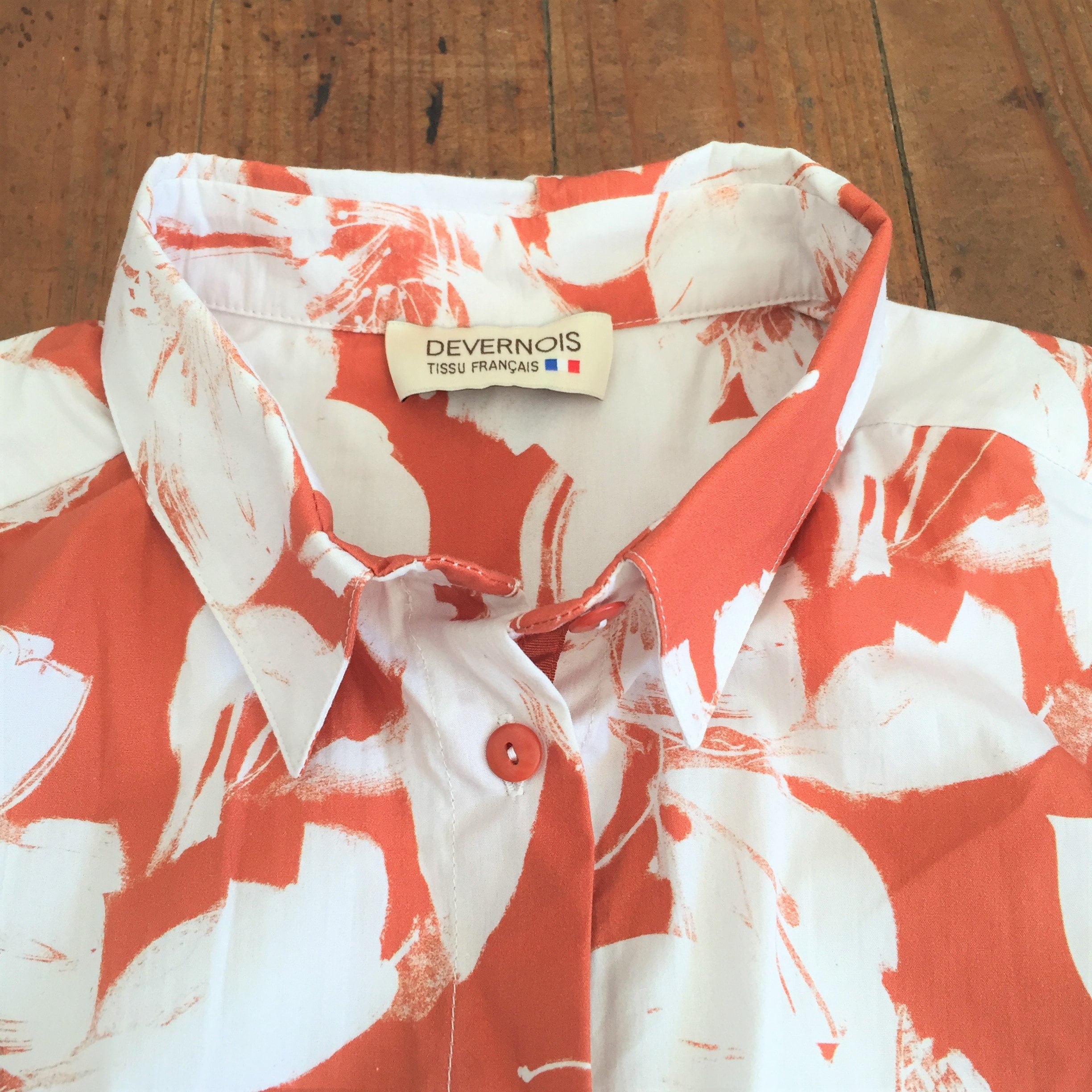 French Women Vintage Leisure Hawaiian Short Sleeves Summer Shirt - Lovely Tangerine Colour & Hibiscus Flowers - New - L