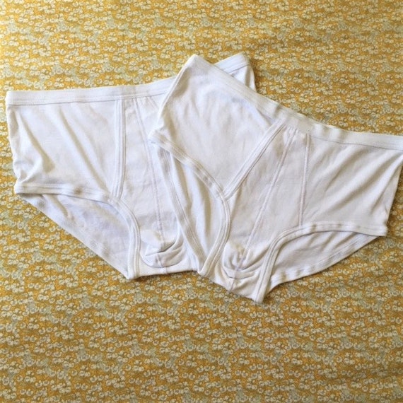 French Men Vintage Sexy Underwear Briefs Lot of 2 White Ultra Comfort  Combed Cotton Made in France New / Unused M/L 