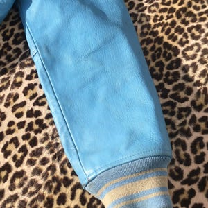 AVIREX 1980s Women JACKET & Patches ~ Iconic Bomber Style ~ Baby Blue Leather ~ Made in USA ~ Rare Vintage ~ S image 9
