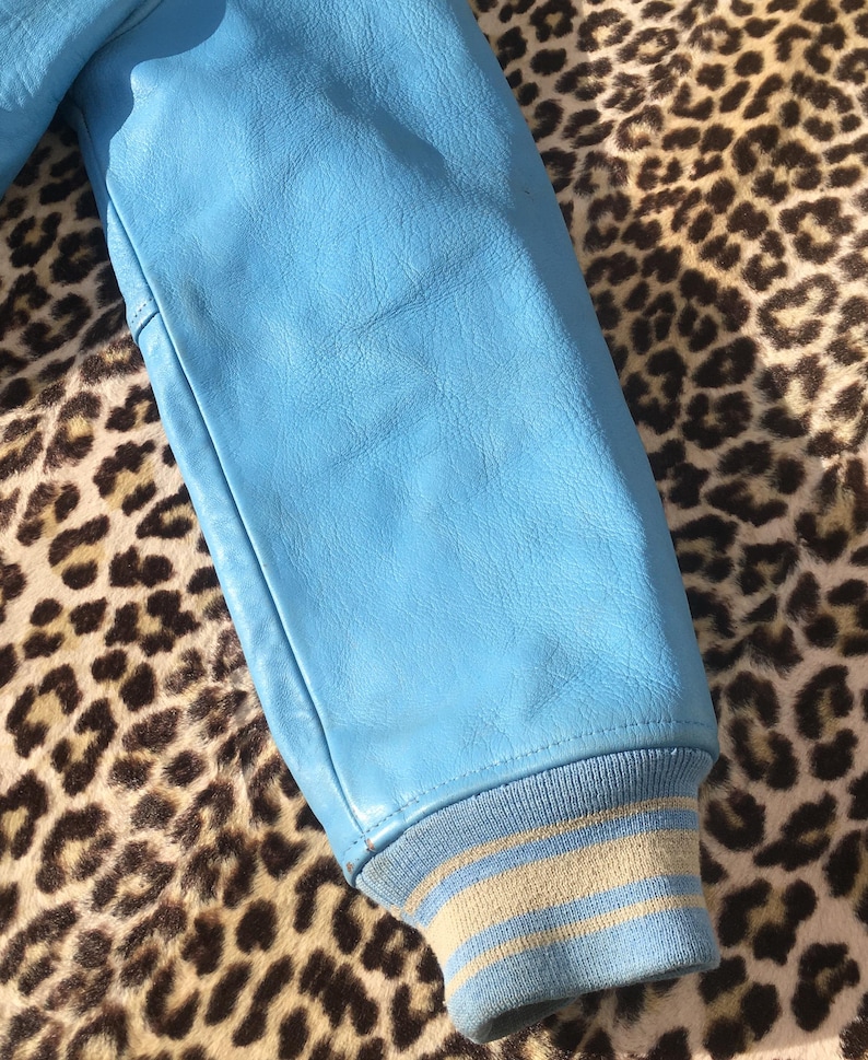 AVIREX 1980s Women JACKET & Patches ~ Iconic Bomber Style ~ Baby Blue Leather ~ Made in USA ~ Rare Vintage ~ S image 9