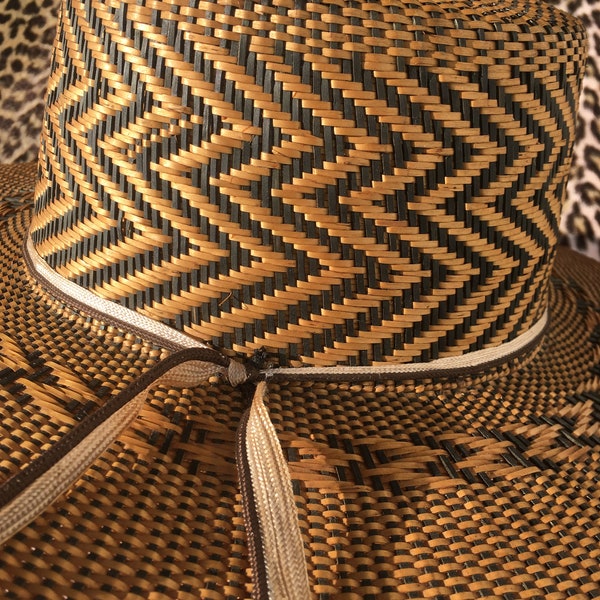 Unique 1950s MEN WAYUU HAT~ Brown & Black Straw ~Stiff Flat Crown and Brim~ Handcrafted in Colombia ~Unworn Vintage~ Great for Women too ~M